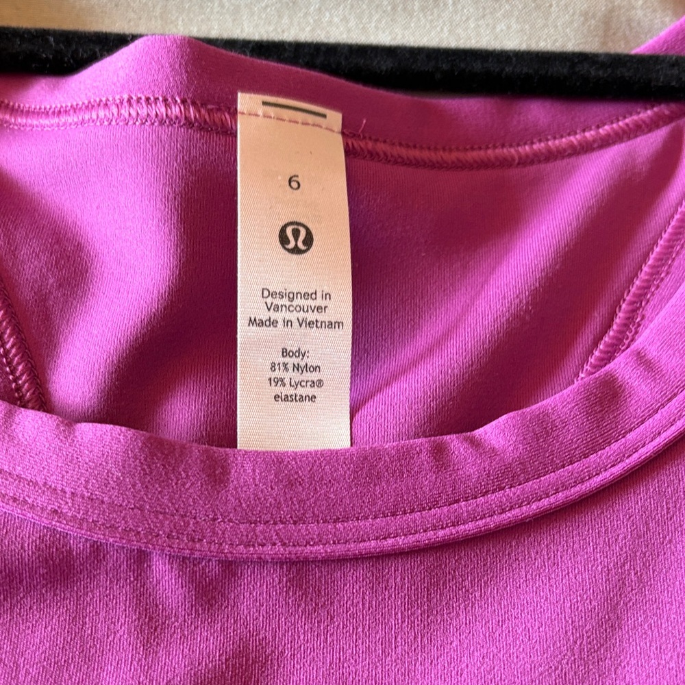 NWT lululemon athletica Women's Pink Tank Top - Picture 2 of 6